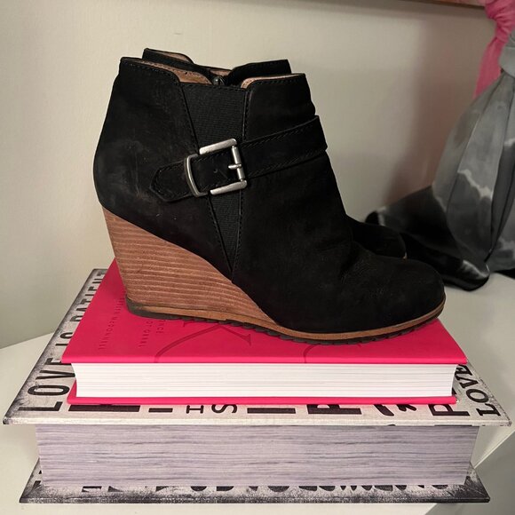 Caslon Black Nubuck Leather Zip High Wedge Heel Ankle Boots Euro size 40 - Picture 3 of 9